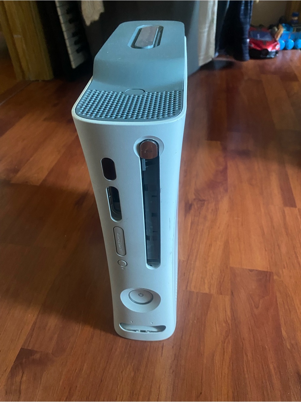 Microsoft Xbox 360 w/ 60GB HDD White Console Only